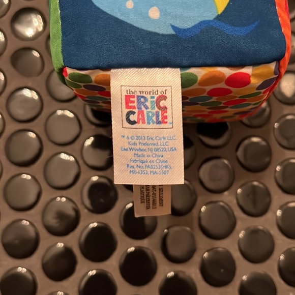 World of Eric Carle Twist & Click Animal Blocks - Picture 9 of 9